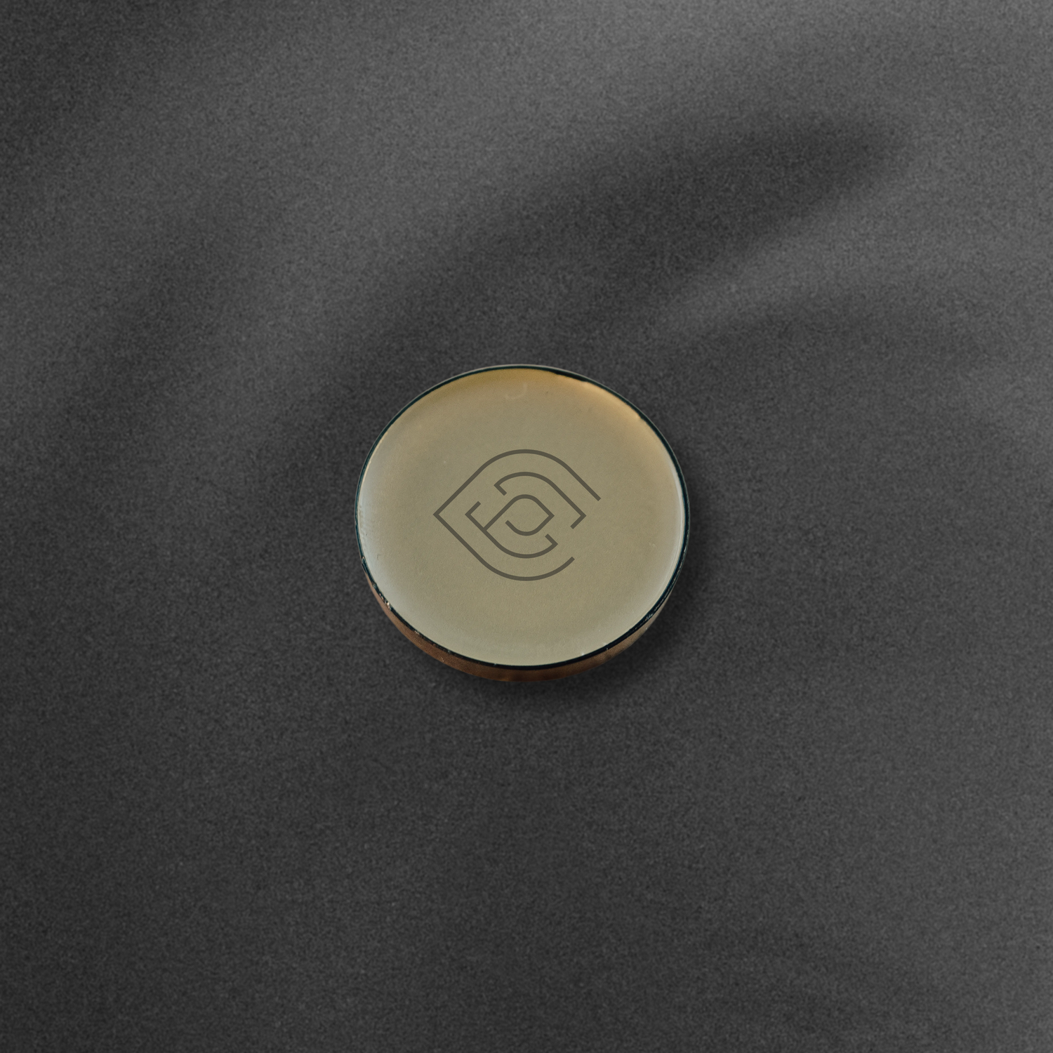 Ombre Noir - Crafted Solid Perfumes